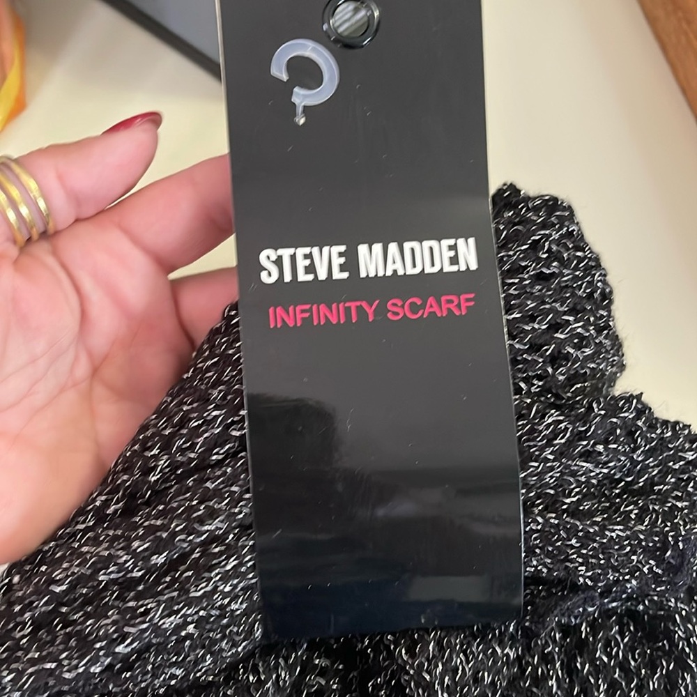 Steve Madden scarf brand new